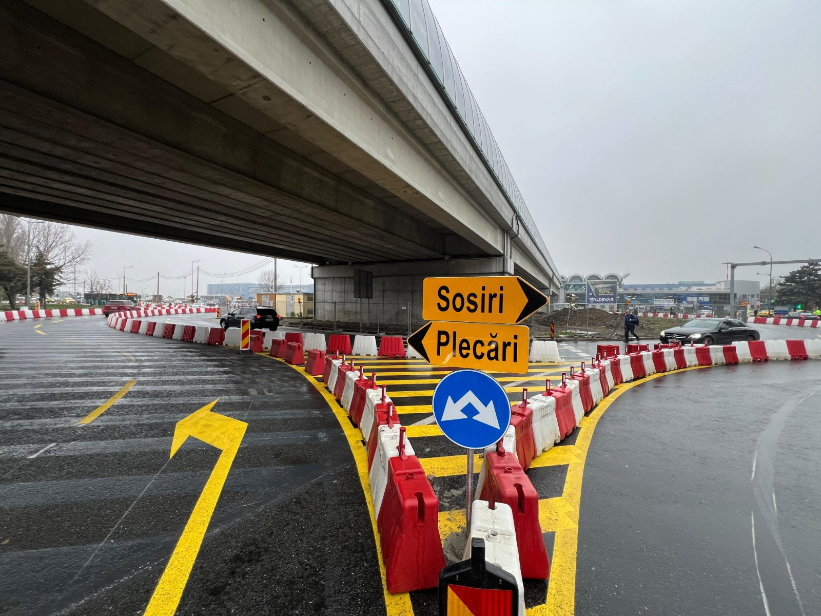 Compania Naţională Aeroporturi Bucureşti anunţă posibile perturbări ale zborurilor către Tel Aviv din cauza situaţiei din Orientul Mijlociu 1 62597430