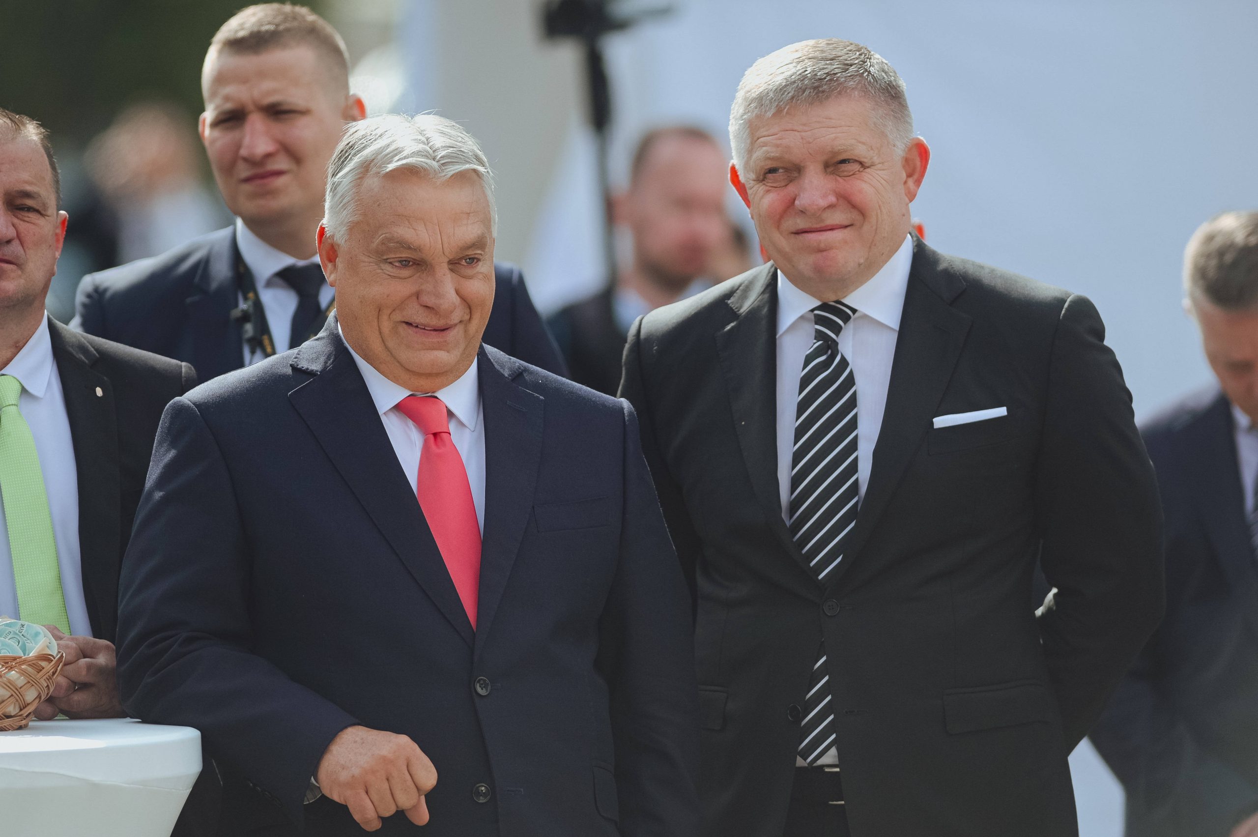 Premierul slovac Robert Fico solicită UE să renunțe la sancțiunile energetice împotriva Rusiei și să încheie războiul din Ucraina după întâlnirea cu Viktor Orban 1 62578634 scaled