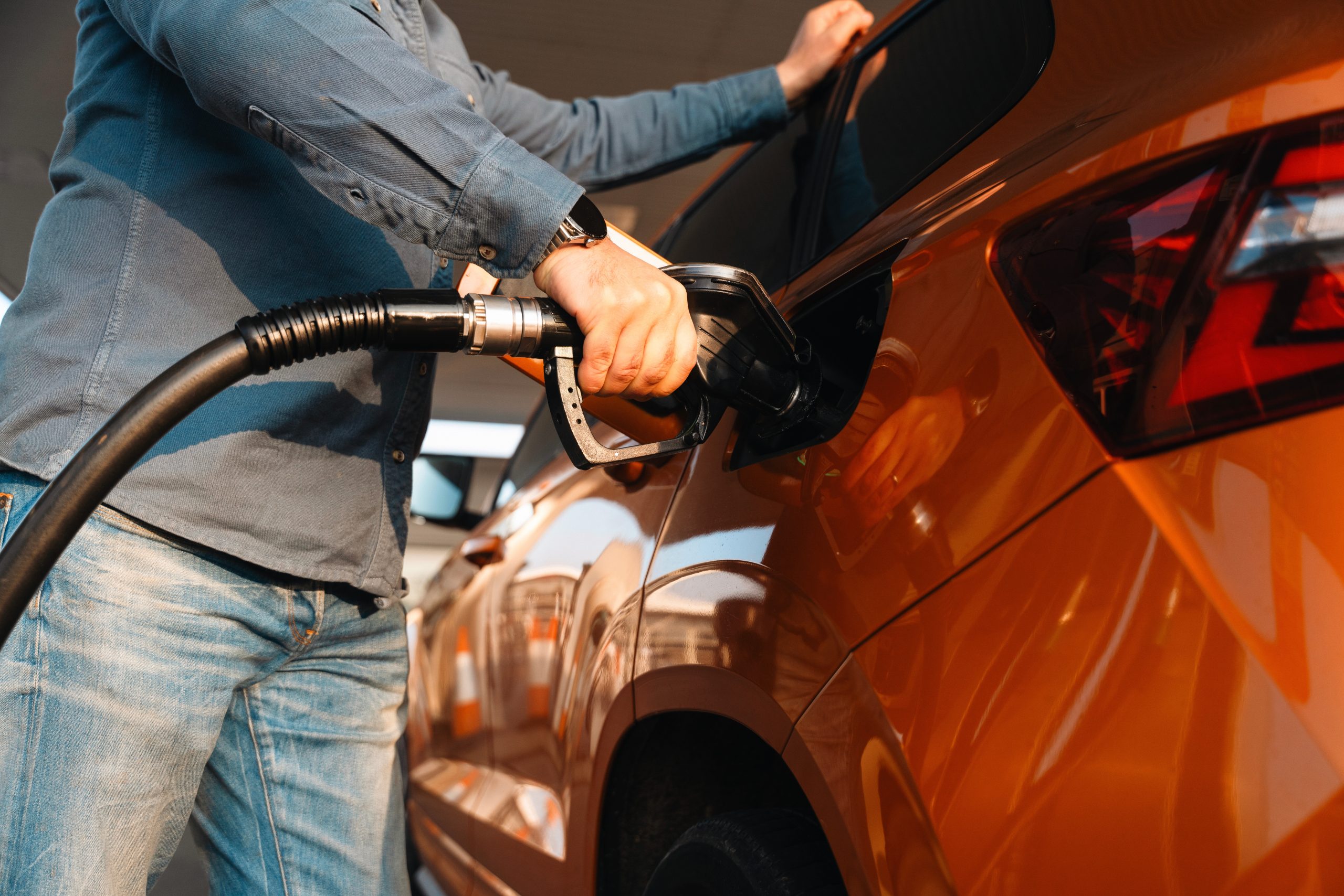 Perturbările în aprovizionarea cu petrol din Orientul Mijlociu vor crește în aprilie, avertizează șeful AIE 1 combustibil scaled