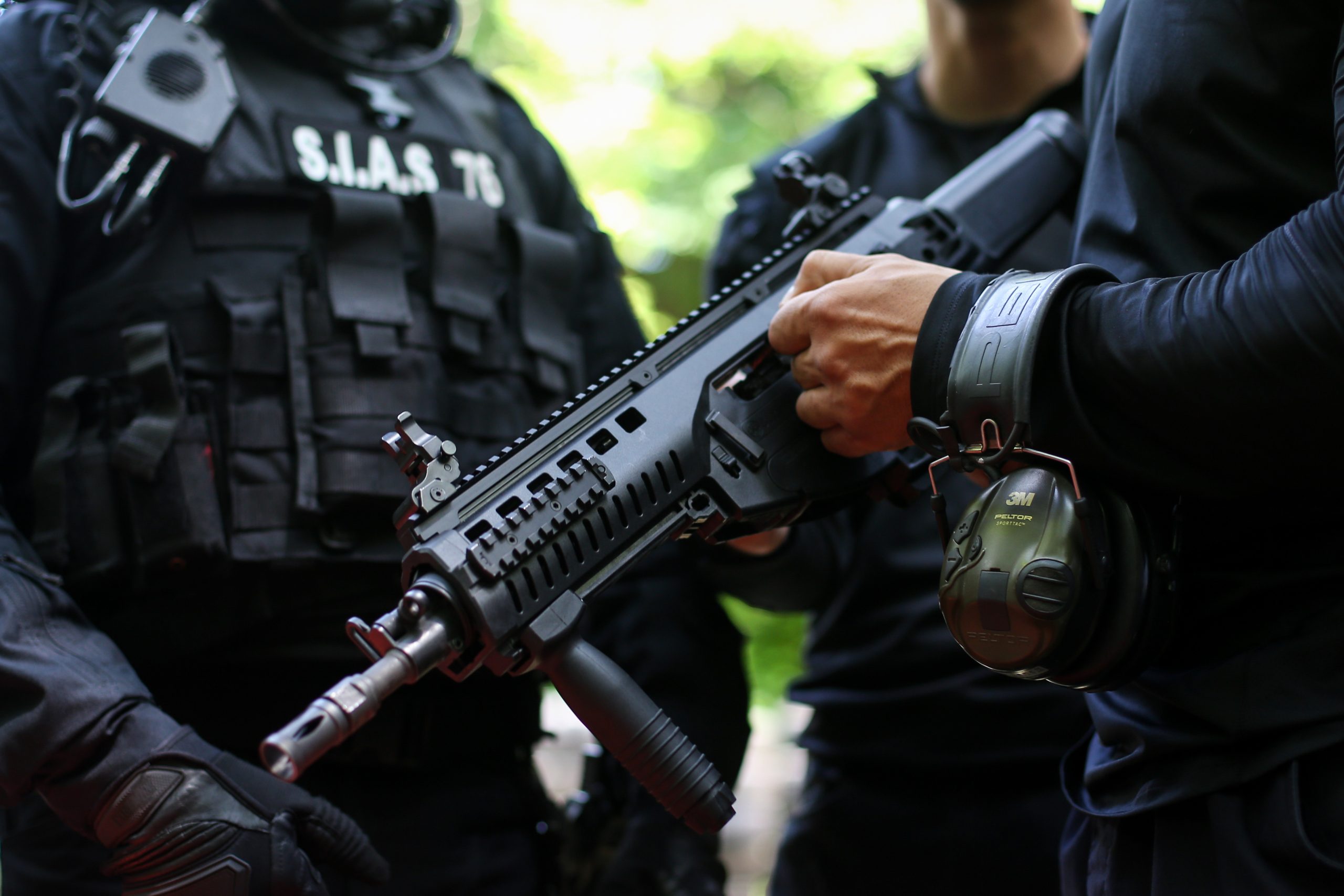 Intervenție a forțelor speciale IPJ Prahova în orașul Mizil, după amenințări la adresa unei patrule de poliție și jandarmerie de Paște 1 imago629659099 scaled