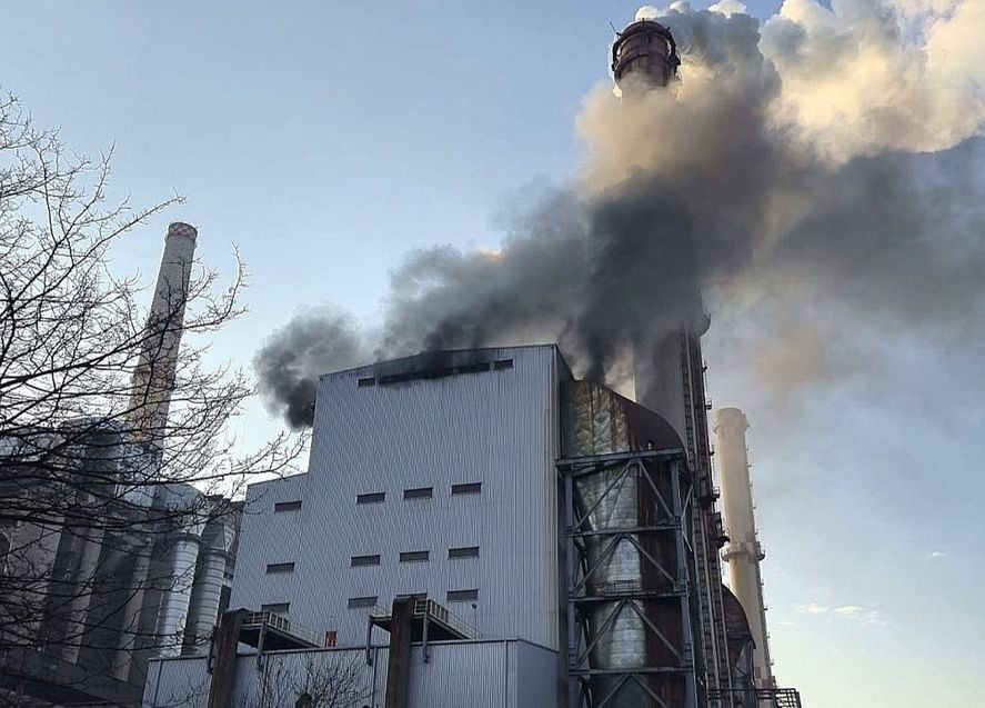 Incendiu la Grupul 5 al Termocentralei Rovinari, observat fum în zona stației de desulfurare 1 incendiu rovinari