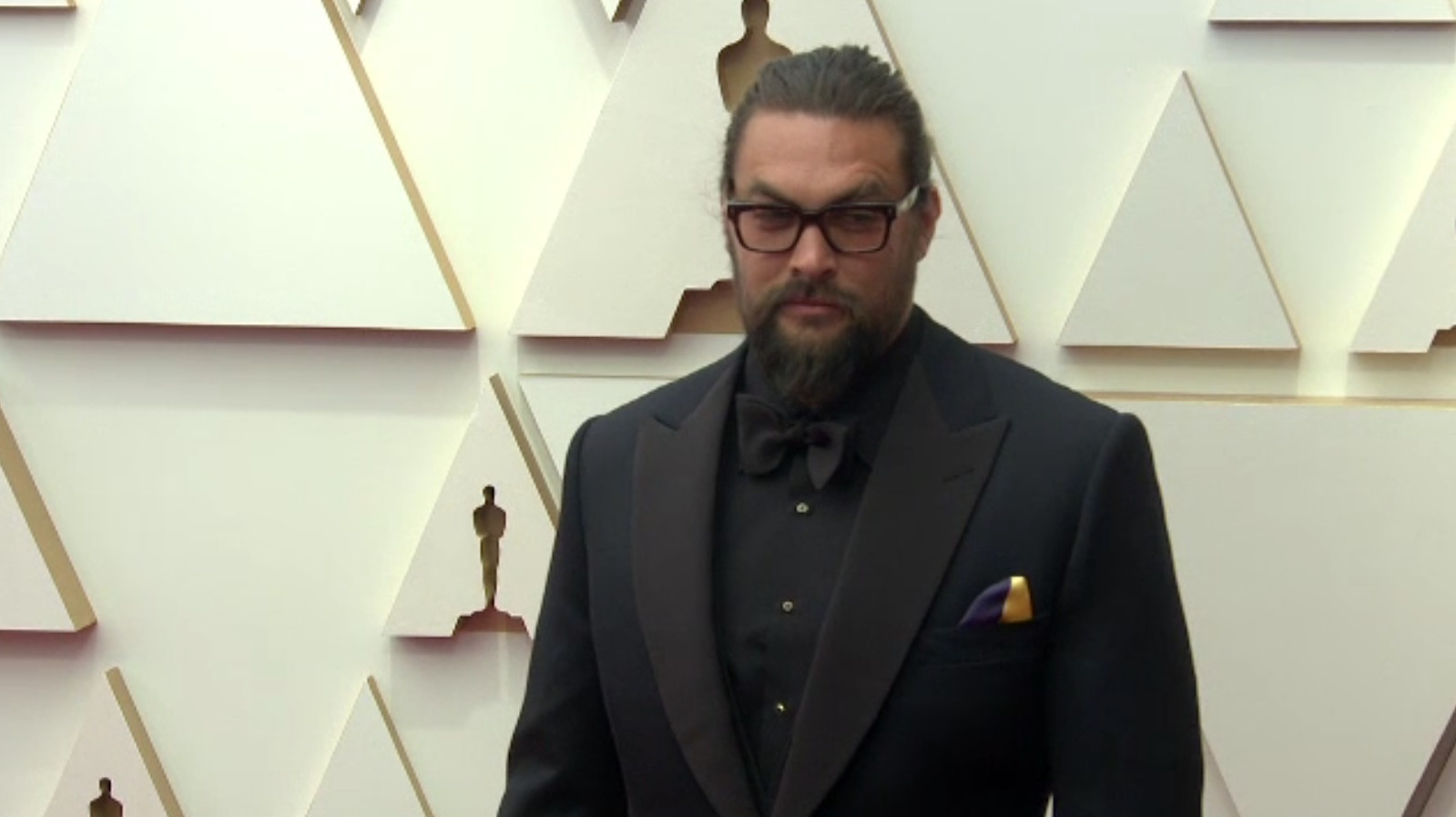 Jason Momoa va susține un concert caritabil în Hawaii alături de trupa sa și artiști locali 1 screenshot 2026 04 09 080155