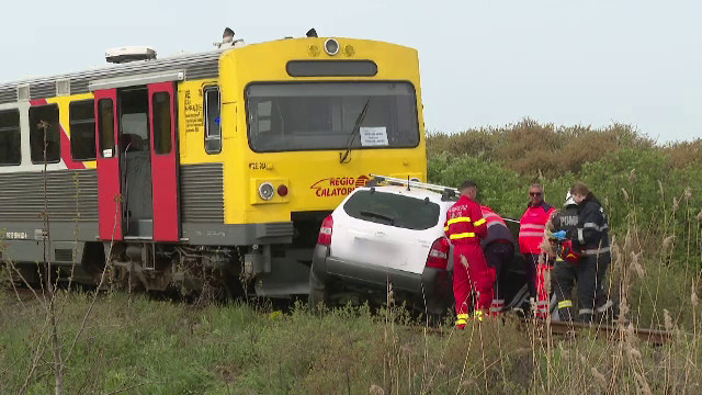 Un bărbat de 71 de ani a murit după ce mașina sa a fost lovită de tren în Timiș 1 vlcsnap 2026 04 13 18h32m46s651