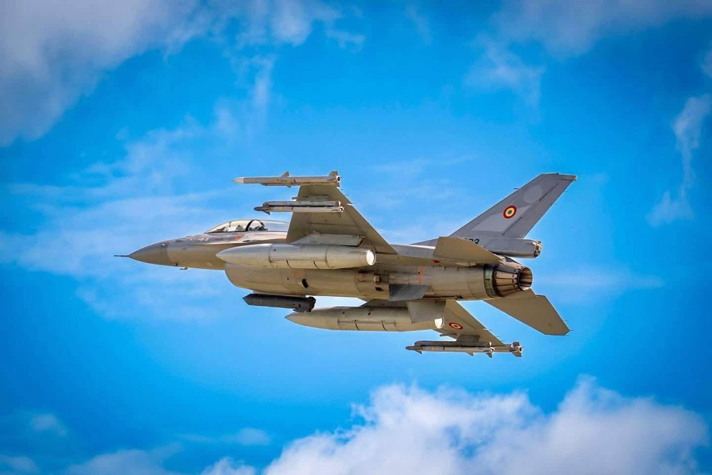 avion armata romania facebook mapn 2
