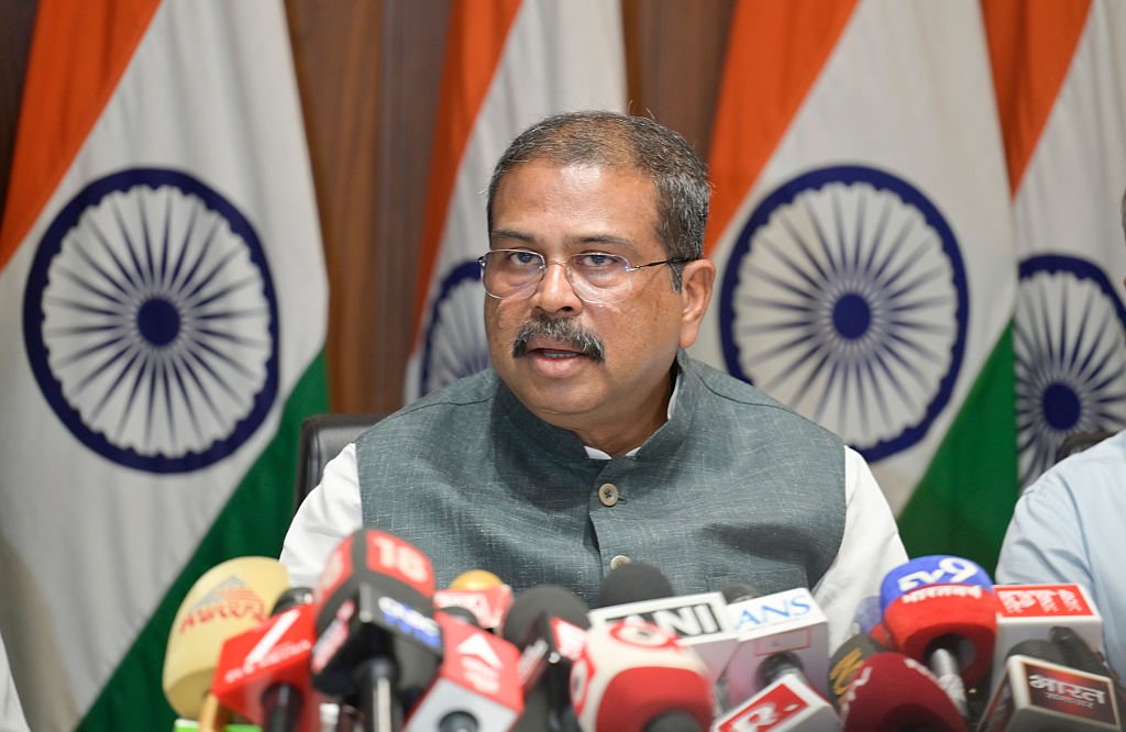 ministrul educatiei din india dharmendra pradhan