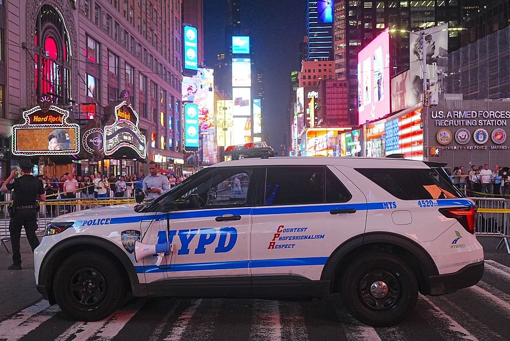 new york politie sua gettyimages 2292440751