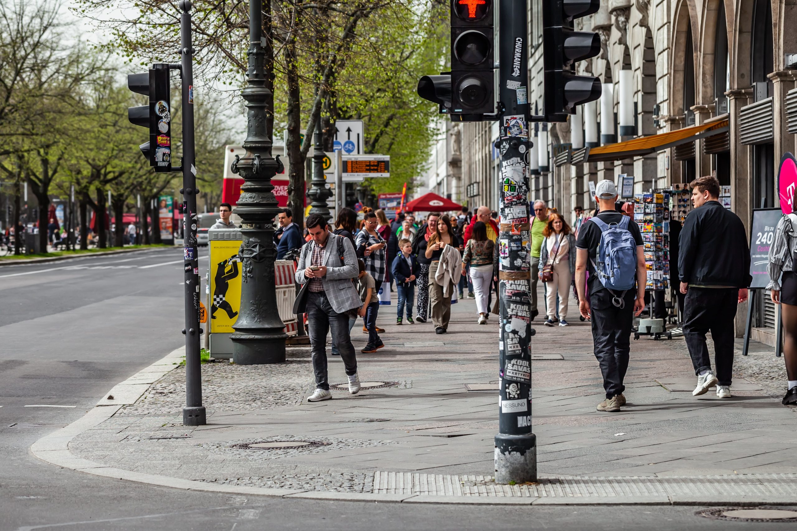 nemti pe strada berlin scaled